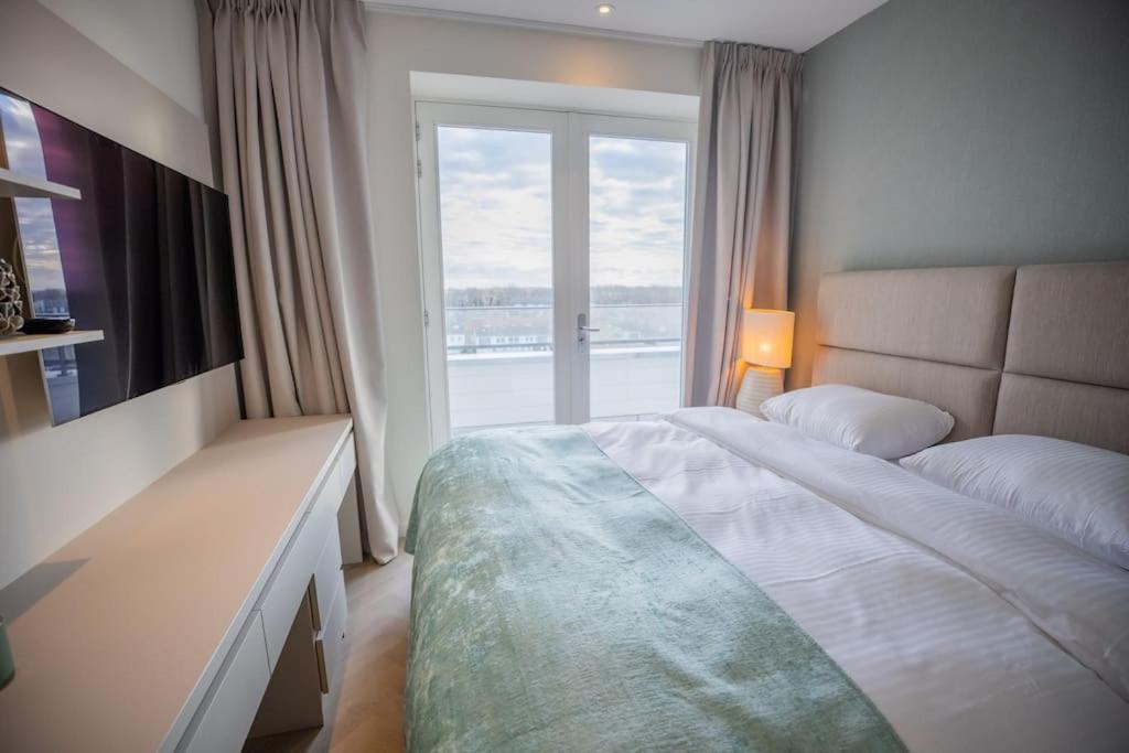 Penthouse Royal, Luxurious And Cozy With Sauna Cadzand Exterior photo
